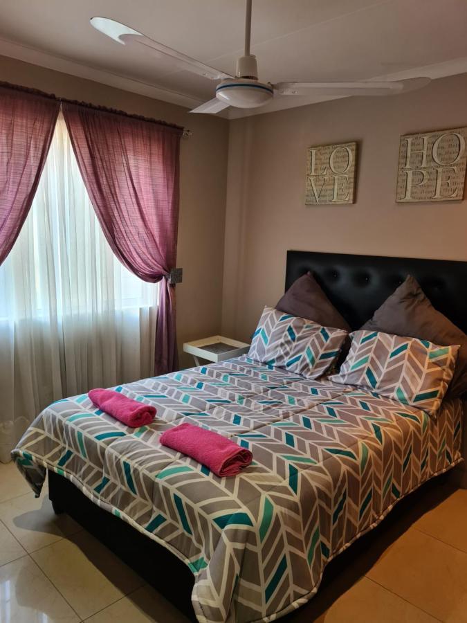 Durban Beach Getaway - Summersands, Inverter For Load Shedding, Free Wifi & Free Parking エクステリア 写真